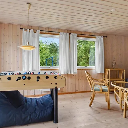 Karelia - 900m From The Sea By Interhome